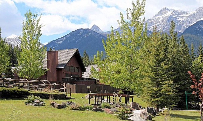 Canmore Resort | 93 m² Resort ∙ 2 bedrooms ∙ 10 guests