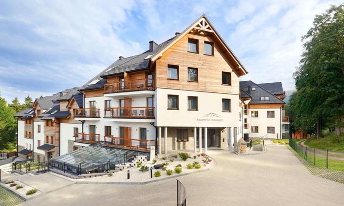 Szklarska Poreba Resort | 95 m² Resort ∙ 3 bedrooms ∙ 10 guests
