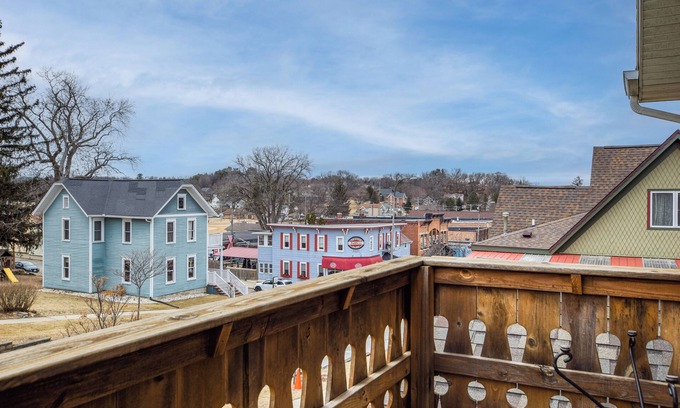 New Glarus House | 99.00 Fall Special in beautiful New Glarus