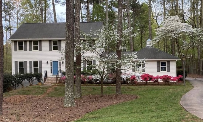 Roswell House | 9min from DT Alpharetta and DT Roswell - Equestrian - River - Hike - MTB Trail