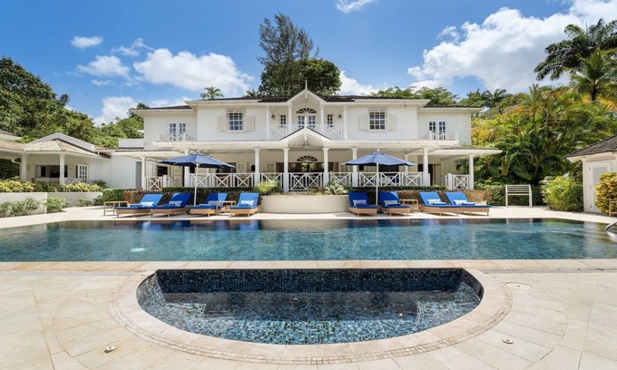 Paynes Bay House | A 4 Bedroom Luxury Sandy Lane Villa With Lots Of Privacy And Close To The Beach