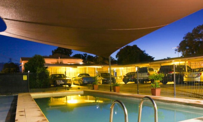 Proserpine Hotel | A & A Motel