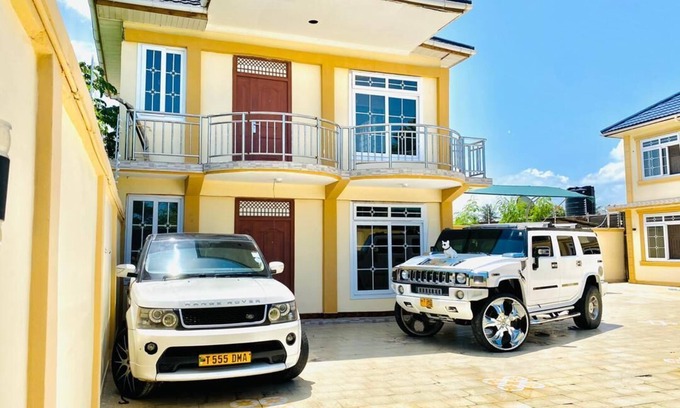 Kivukoni House | A brand new and classic villa with modern luxurious accesories of your choice