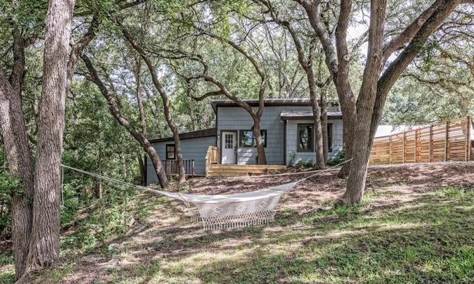 Waco Cabin | A Brazos River Getaway!