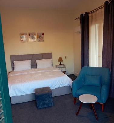 Downtown Cairo House | A bright room in the heart of Cairo
