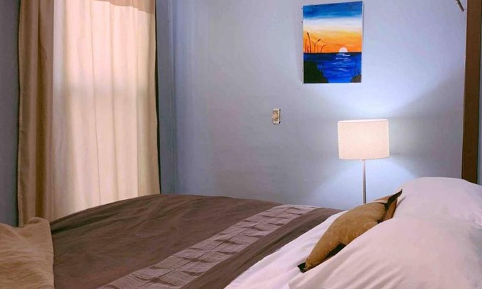 Broadway House | A- Capital Hill Private Room -slp2