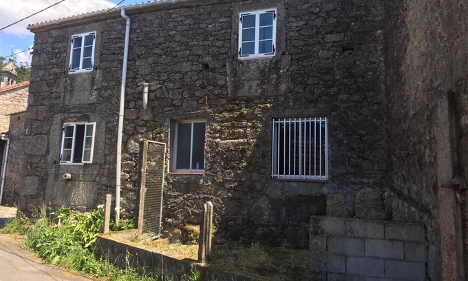 Vimianzo Cottage | A Casa da Carrila, village house on the Costa da Morte