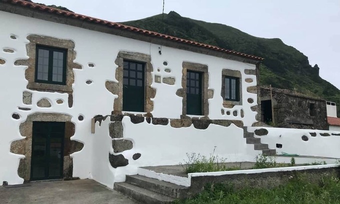 Lajes das Flores House | A Casa do Tí Mendonça