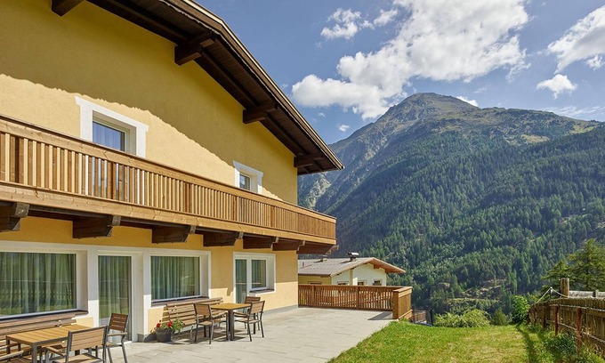 Soelden Apartment | A CASA Opal