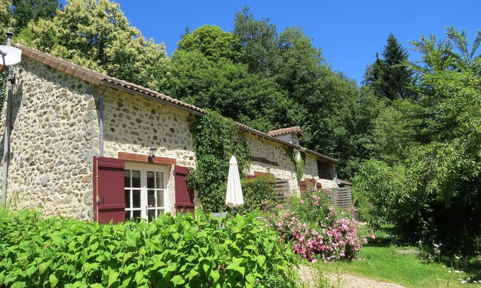 Pensol Cottage | A charming rural gite for up to 2 people, 20 acres of grounds, wifi, by a river.