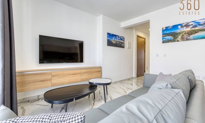 Bugibba Apartment | A comfortable, fully equipped Apt with WIFI & AC