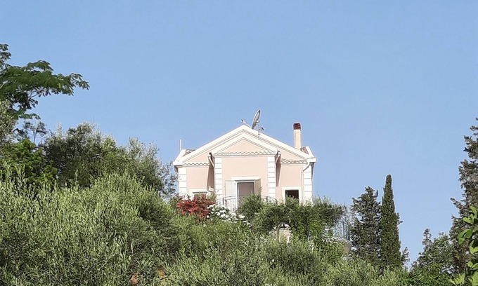 Dassia Villa | A comfotable luxurious secluded villa with panoramic views.