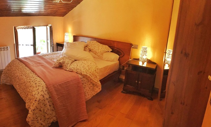 Santovena Apartment | A corner in Asturias. Small village, great views. Picos de Europa.