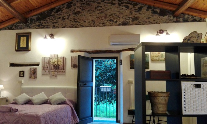 Savoca House | A corner of paradise in Savoca, just minutes from Taormina and the beach