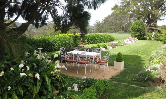 Robertson Other | A cosy farmhouse getaway with picturesque views over rolling green pastures