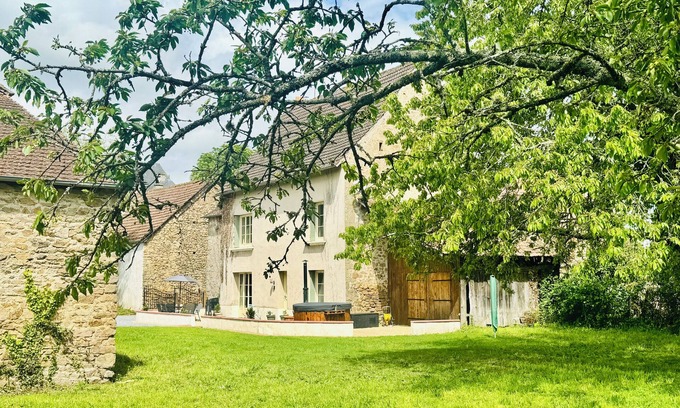 Fromental Other | A cosy, spacious, well equipped 3 bedroomed farmhouse with wood-fired hot tub!