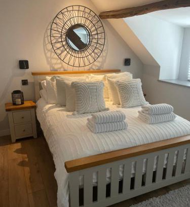 Llanfihangel Tal-y-llyn House | A cottage for two