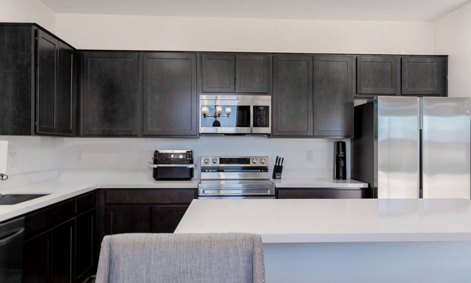 Estrella Village House | A cozy and comfortable family home with ample space sounds wonderful .