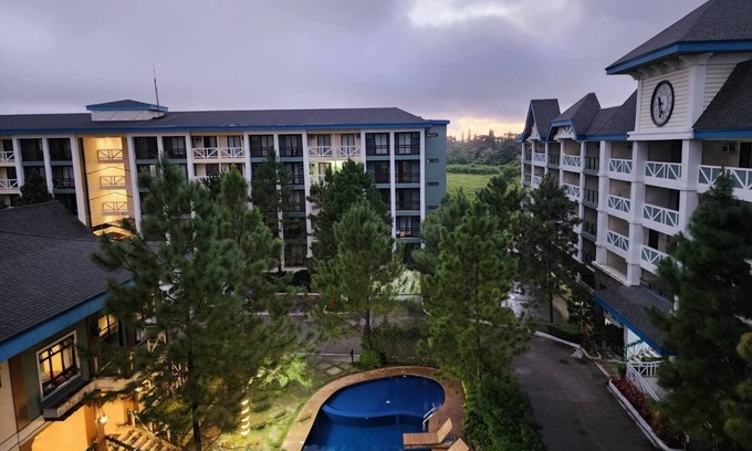 Tagaytay Condo | A Danish design Staycation with a very good ambiance, quiet and relaxing place.