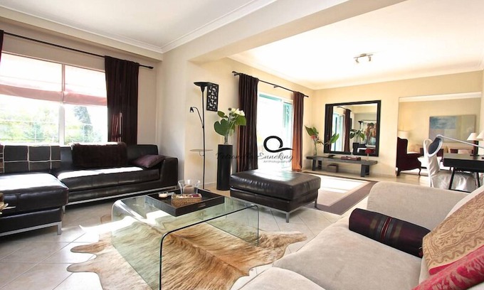 Ferragudo House | A designer owned luxury property with private swimming pool for up to 6 people