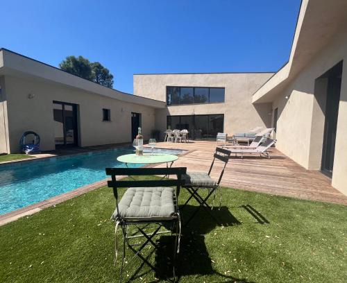 Pinarellu Bed & Breakfast | A Felicità