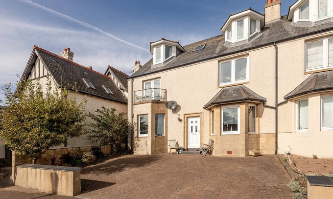 Pittenweem Cottage | A fantastic 5 bedroomed house close to the harbour and beach