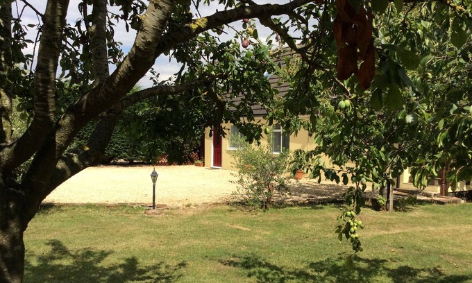 Bloxham Apartment | A First Floor Studio