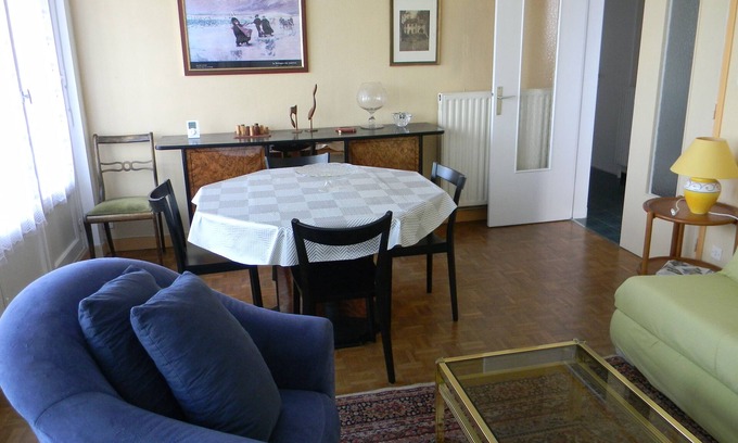 Saint-Marc Apartment | A furnished apartment close to the beach, Océanopolis and the botanical garden.