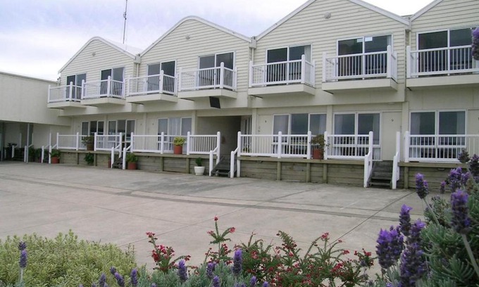 Apollo Bay Hotel | A Great Ocean View Motel