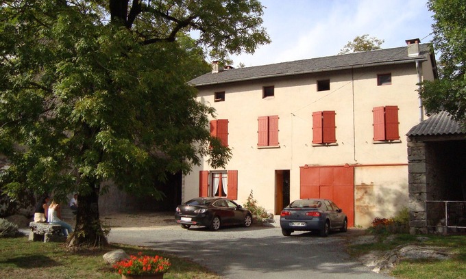 Le Bez House | a haven for nature lovers