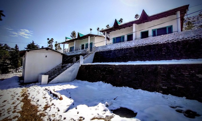 Ranikhet Villa | A heavenly himalayan getaway in complete solitude on a hill