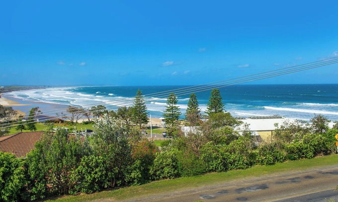 Bonny Hills House | A home away from home.The Bonny Hills Beach House with stunning views