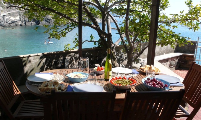Borgo Antico Villa | A house like a boat: truly belonging to the sea, yet in the heart of Monterosso
