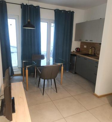 Poznan City Center Apartment | A&J Studios Mostowa Old Town