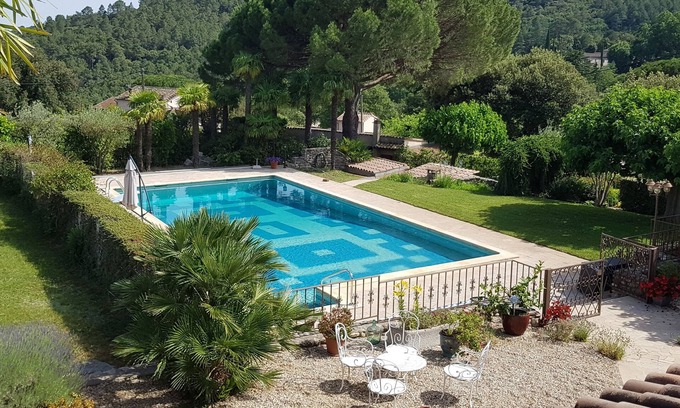 Anduze Cottage | A l'ombre du chêne : Gîte Éden en Cévennes swimming pool, calm & nature at Anduze