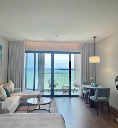Ha Long Apartment | À La Carte High floor, luxury bay view