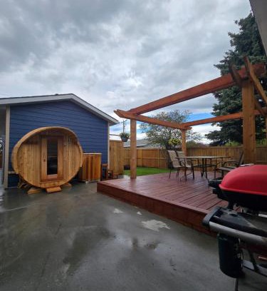 Southeast Calgary Villa | A Little R and R Private Sauna Cold and Hot Plunge
