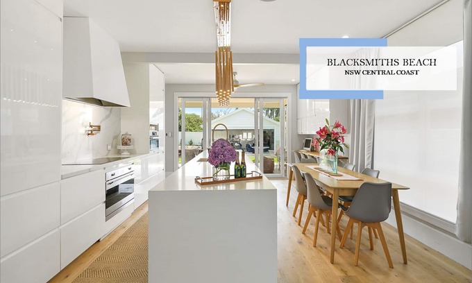 Blacksmiths House | A Luxurious Beachfront Getaway