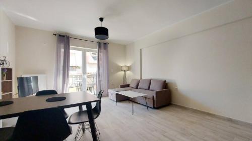 Nikaia-Agios Ioannis Rentis Apartment | A minimal fully renovated 1Br Apartment Nikaia