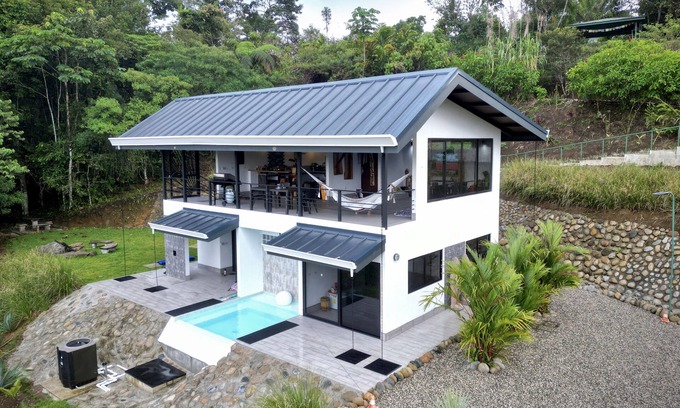 Quebrada La Gamba Cabin | A modern and remote retreat, where nature thrives amidst contemporary comforts.
