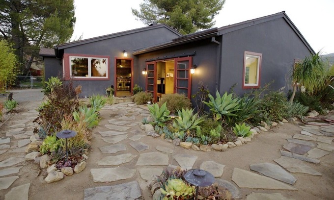 Casa Conejo House | A modern rustic retreat