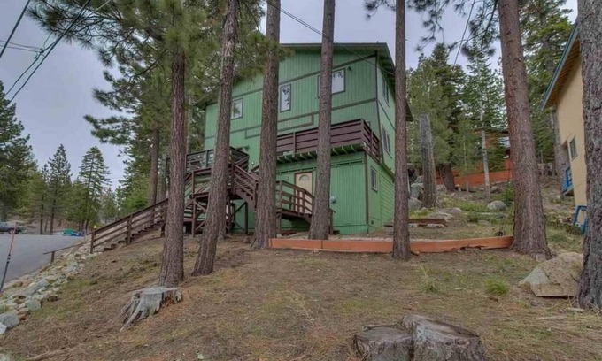 Tahoe Village House | A Mountain Getaway! Charming and Cozy and perfect weekend escape!