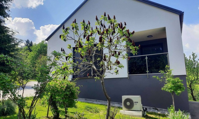 Paka House | A new & modernly furnished house with a sauna that creates a feeling of comfort