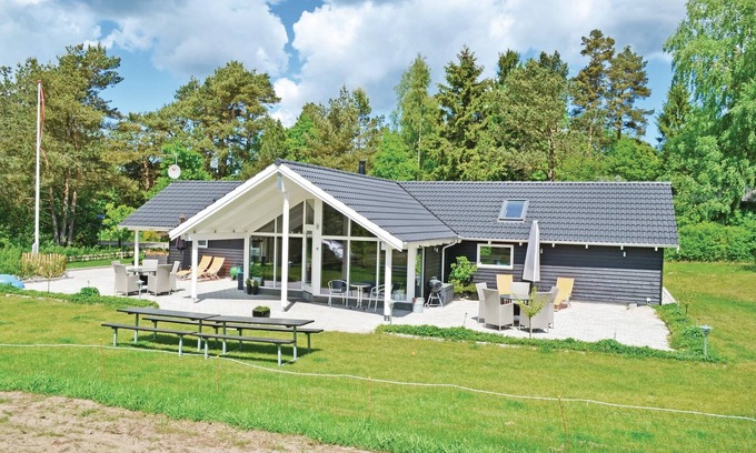 Ronde House | A pearl of a house in a beautiful location on Djursland.