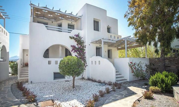 Agios Prokopios Villa | A Perfect Home In Naxos