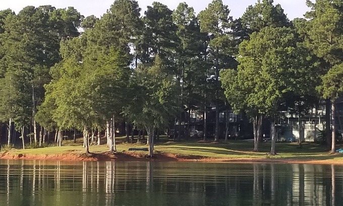 Anderson Condo | A Perfect Waterfront Villa on Lake Hartwell. Come relax, have fun, get away!