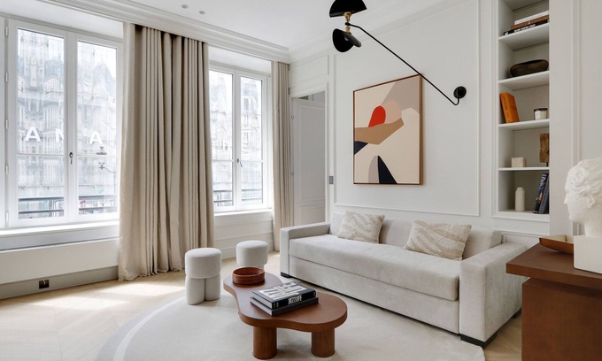 Les Halles Apartment | A Prestigious 2BR/2BA with Services - Louvre-Rivoli II