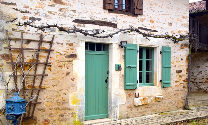 Le Lindois House | A pretty, well equipped, family and pet friendly gite