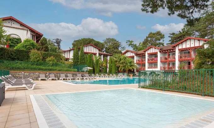 Ciboure Apartment | A Quelques pas de St Jean de Luz, Appartement 2 Pièces 5 Personnes Avec Piscine