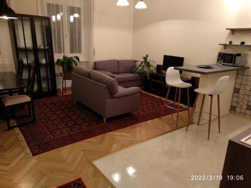 Palace District Apartment | A quiet place in the heart of the city